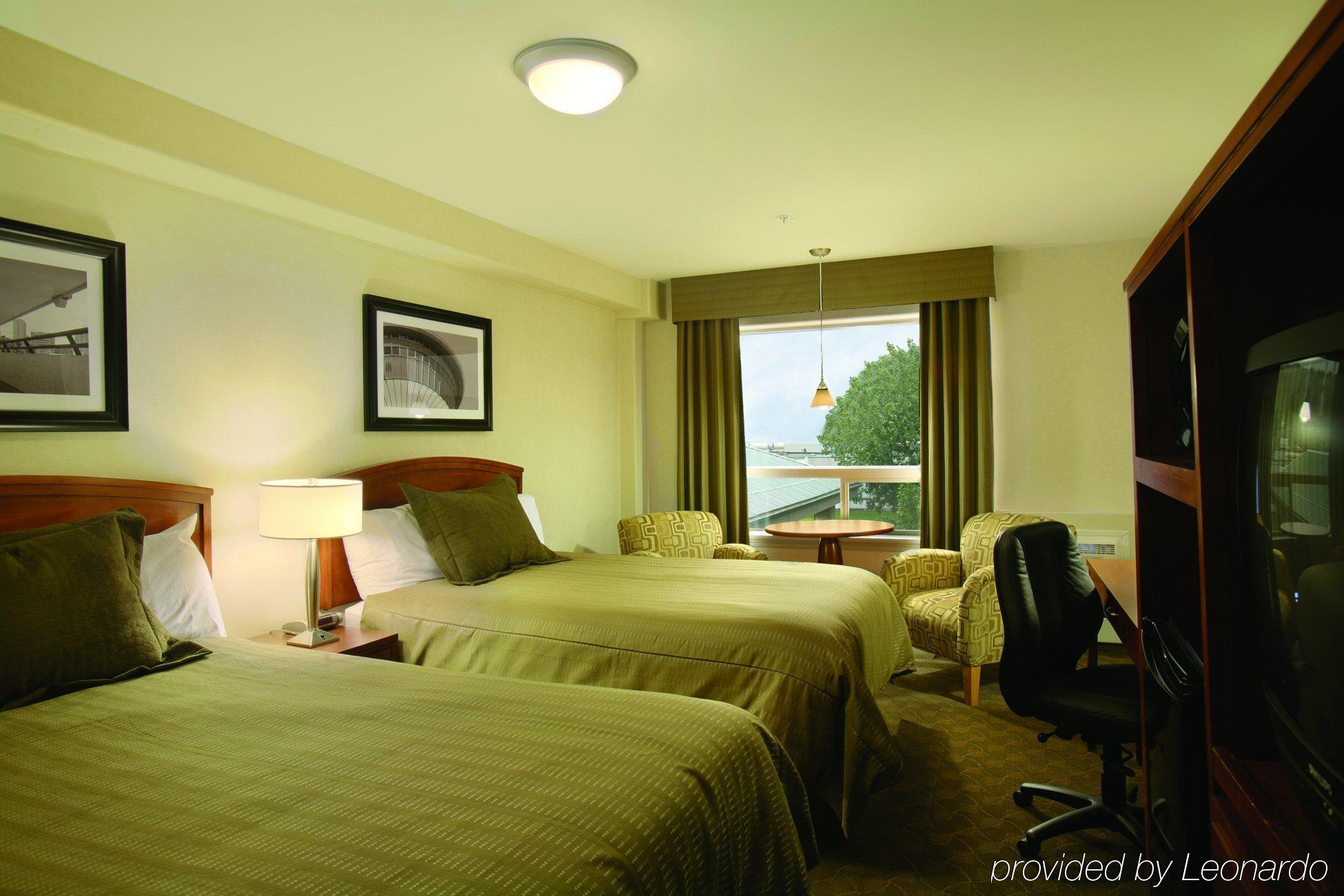 Sandman Hotel & Suites Winnipeg Airport Номер фото