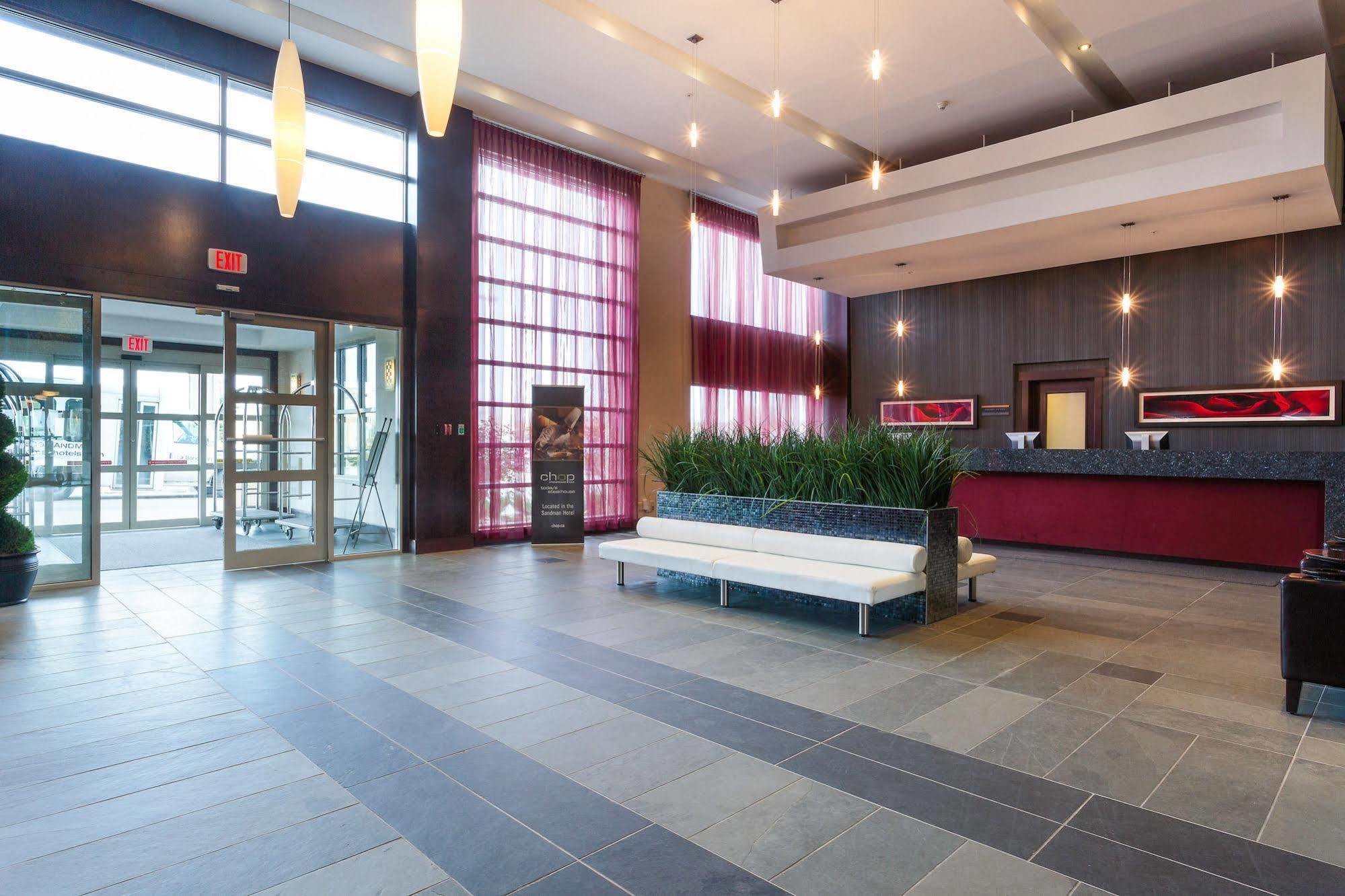 Sandman Hotel & Suites Winnipeg Airport Екстер'єр фото